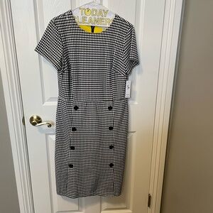 Woman’s Hounds Tooth Pattern Black and White Midi Dress. Size 14 Brand New